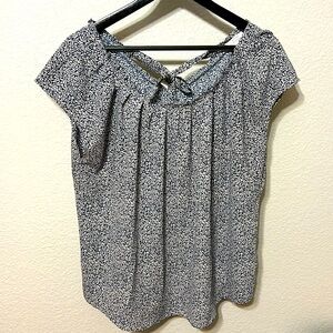 EUC LC Lauren Conrad Floral Blouse - Large